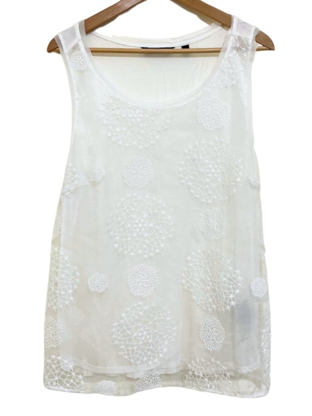 Simply Vera Vera Wang Sheer White Lace Double Layered Sleeveless Tank Top – L